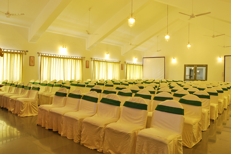 premium resorts in chinnakanal